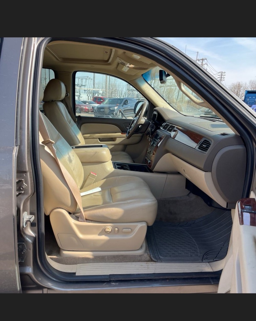 2011 Chevrolet Tahoe LT photo