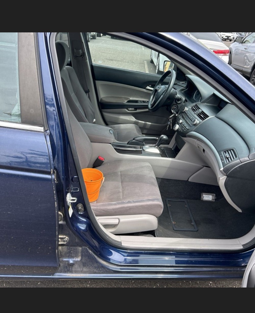 2011 Honda Accord LX photo