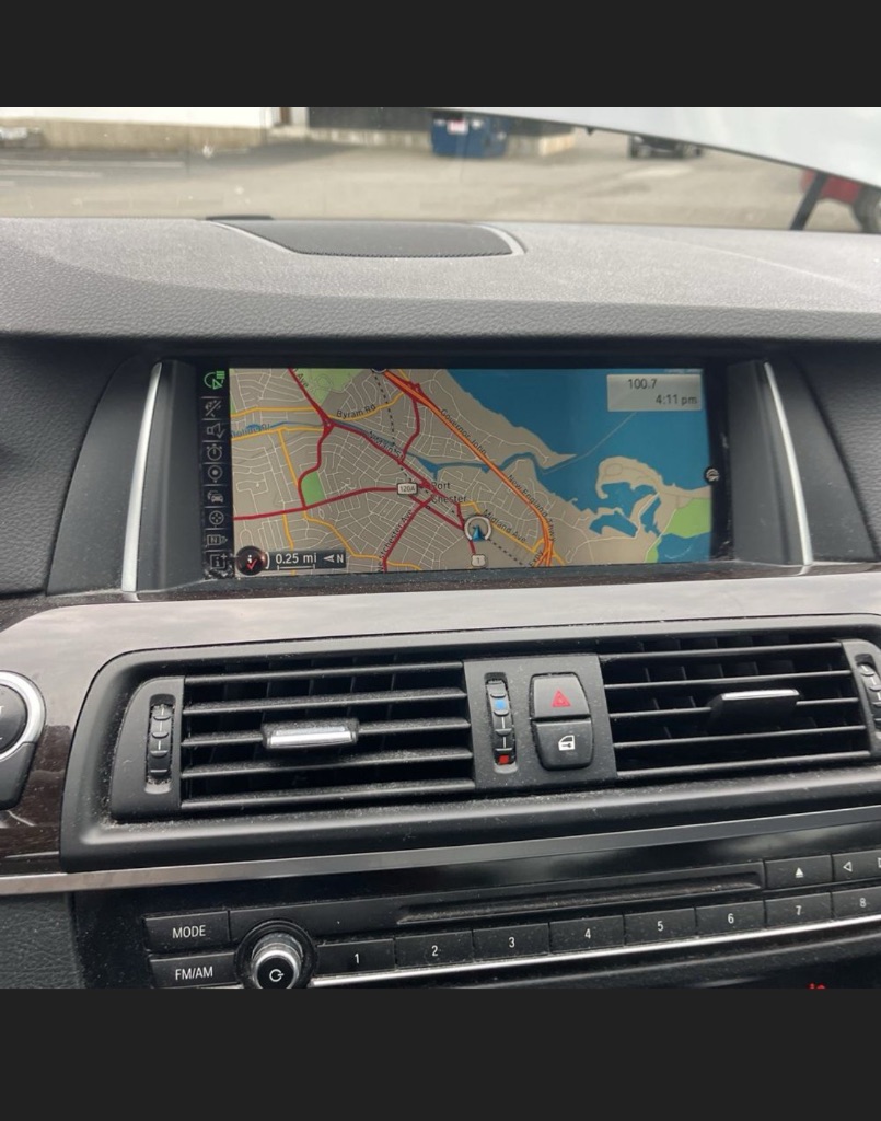 2016 BMW 5-Series 528xi photo