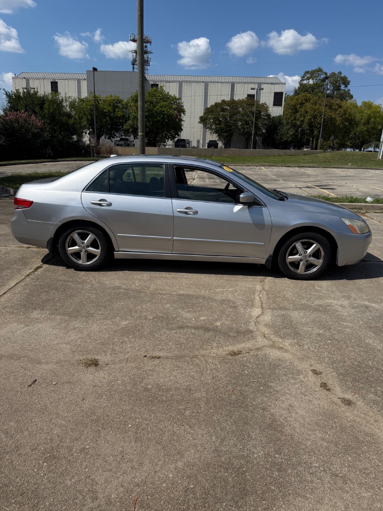 2004 Honda Accord - $3,500