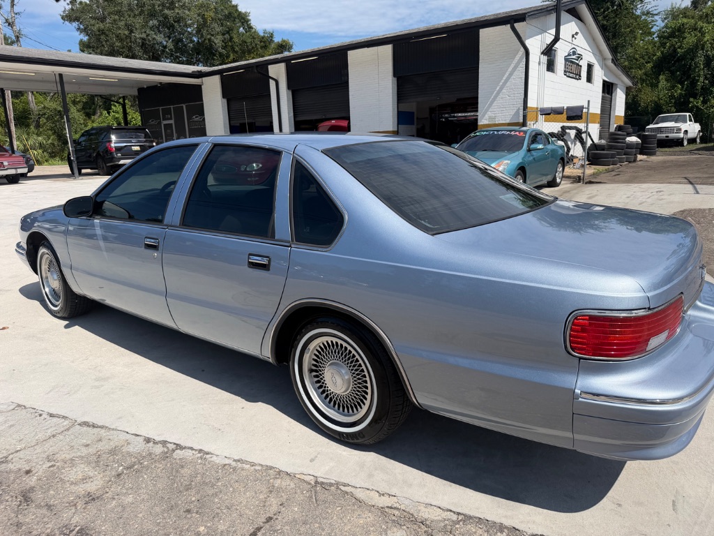 1995 Chevrolet Caprice - $10,990