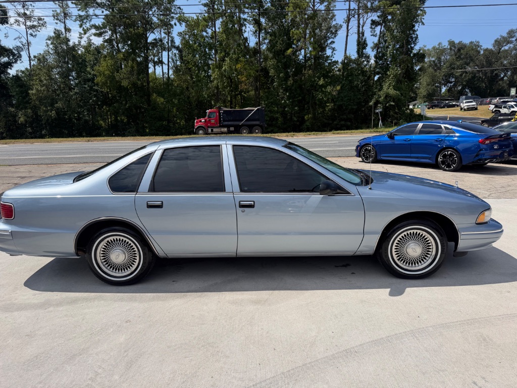 1995 Chevrolet Caprice - $10,990