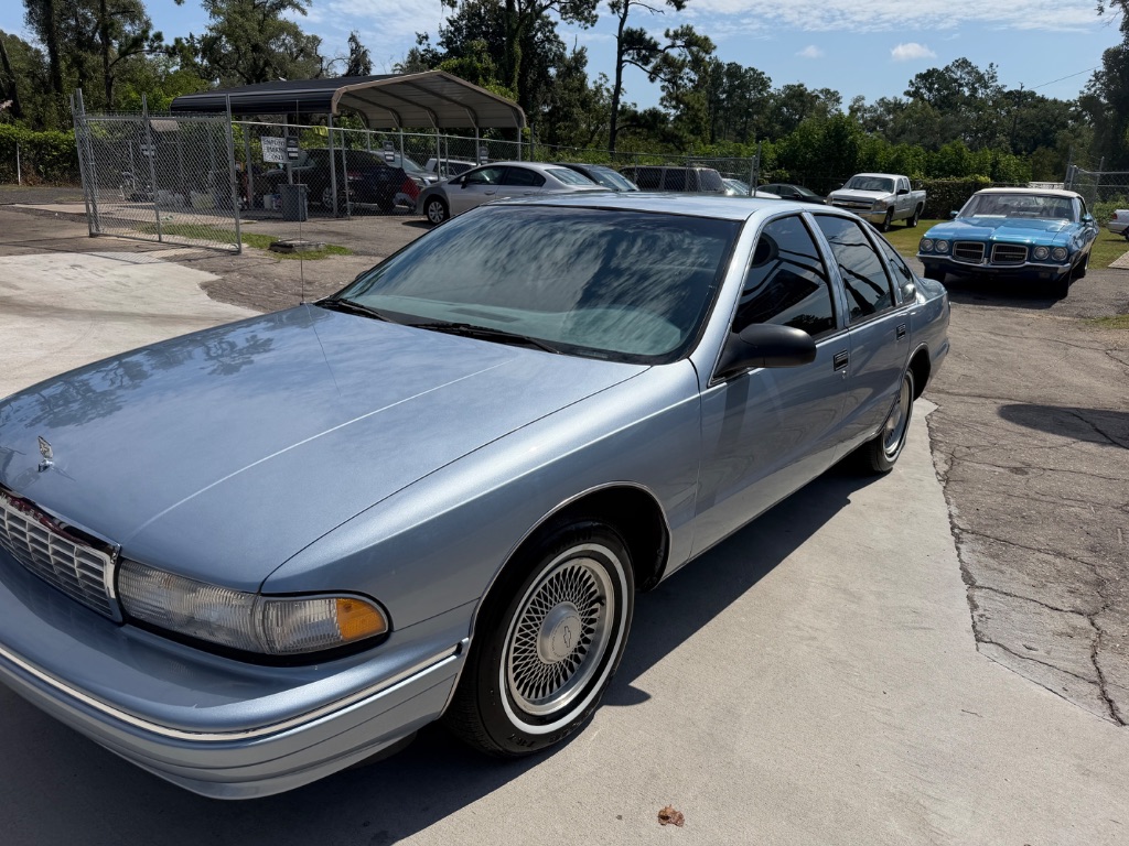 1995 Chevrolet Caprice - $10,990