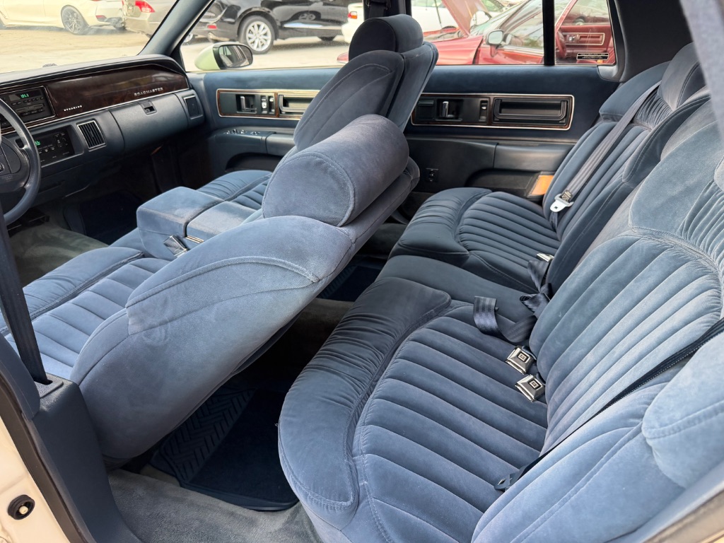 1993 Buick Roadmaster - $15,990