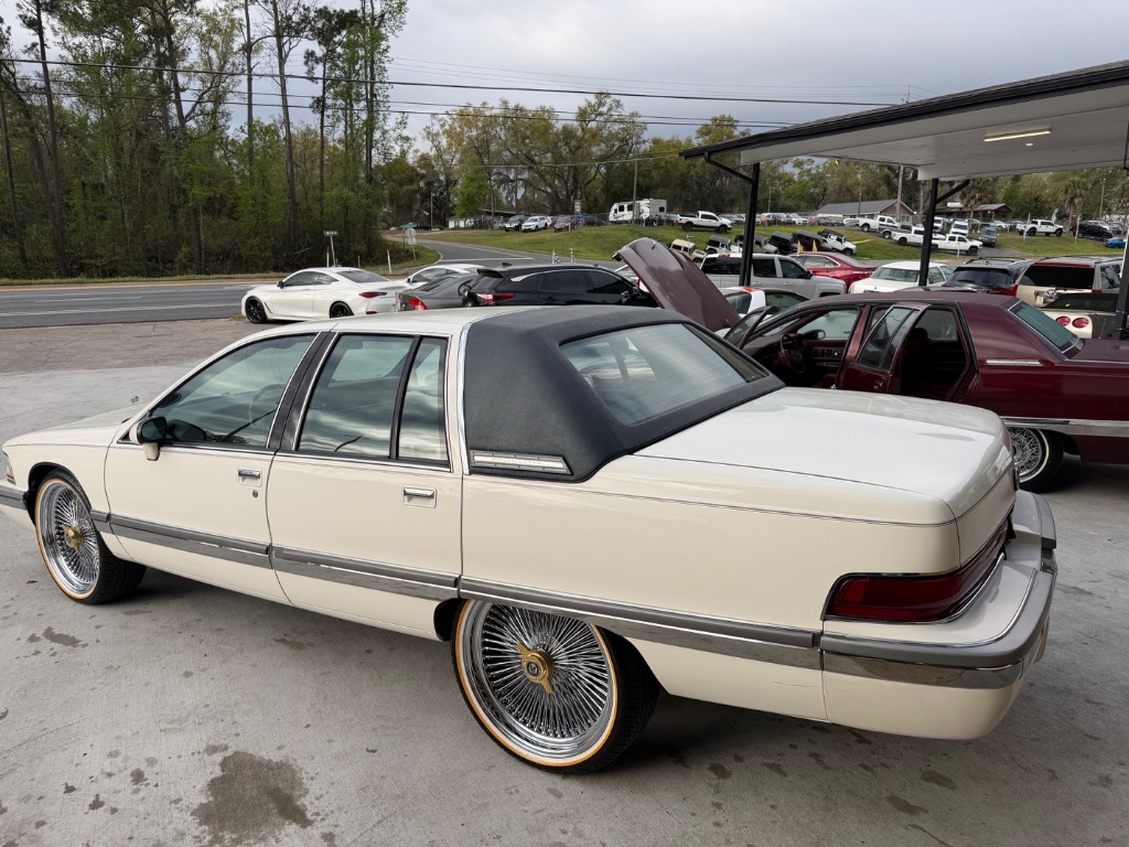 1993 Buick Roadmaster - $15,990
