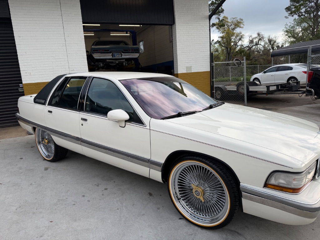 1993 Buick Roadmaster - $15,990