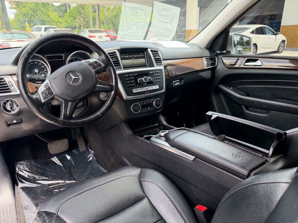 2015 Mercedes-Benz M Class - $8,990