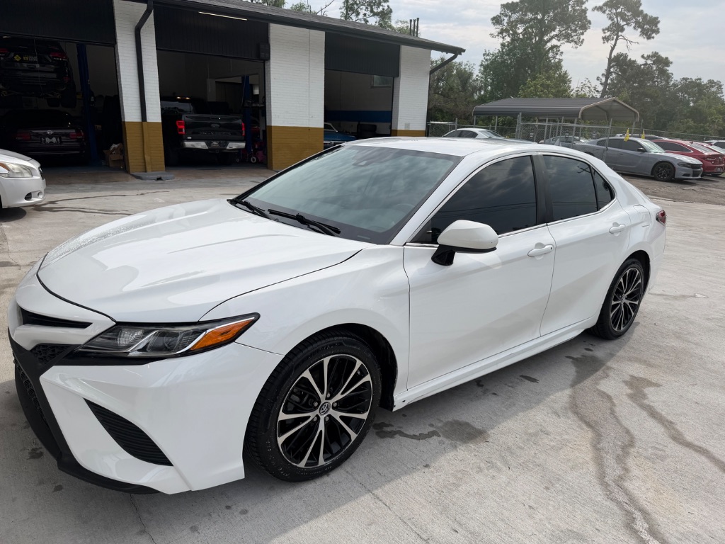 2019 Toyota Camry - $15,990
