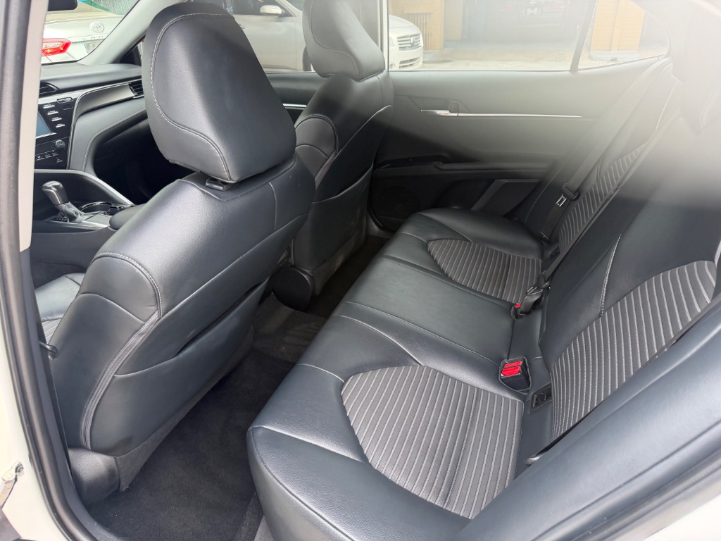 2019 Toyota Camry - $15,990