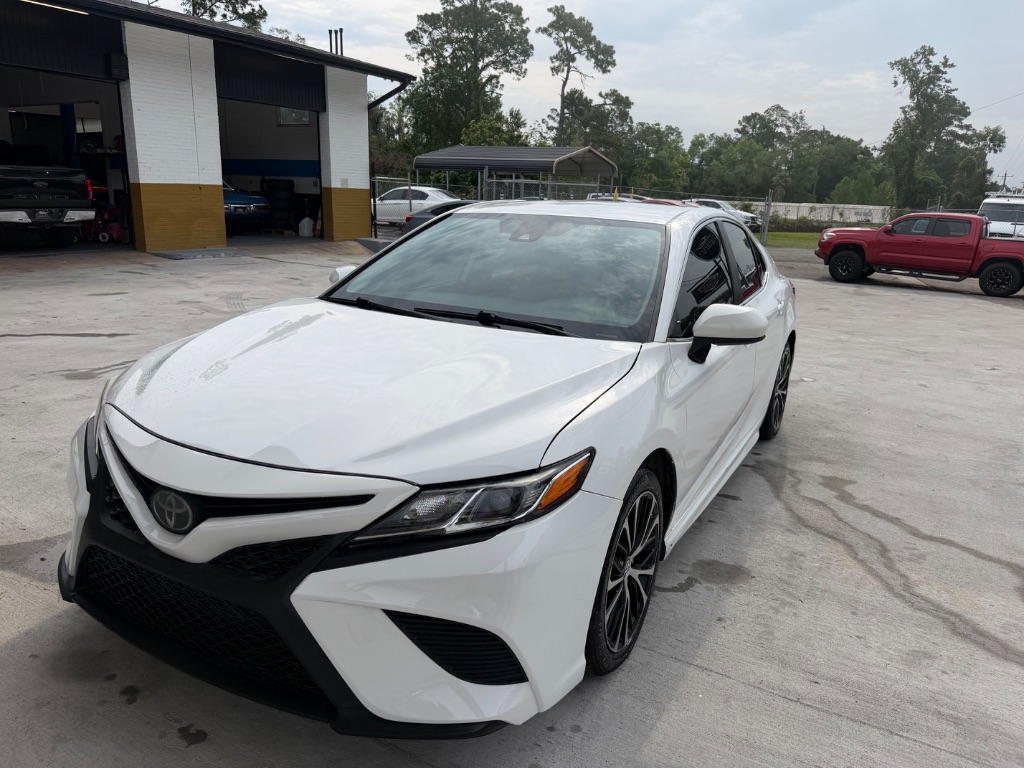 2019 Toyota Camry - $15,990