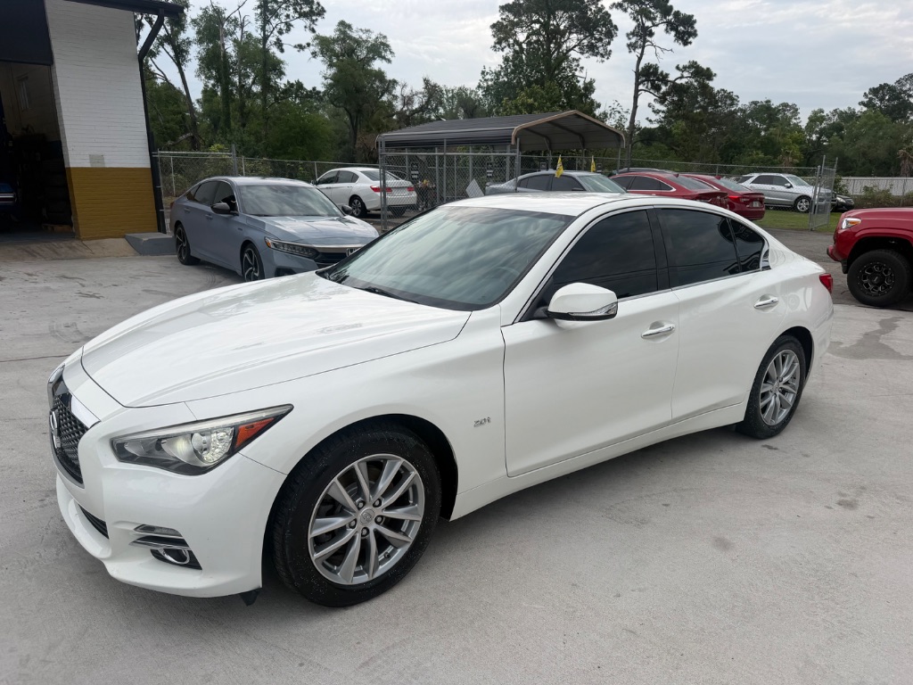 2017 INFINITI Q50 - $15,990