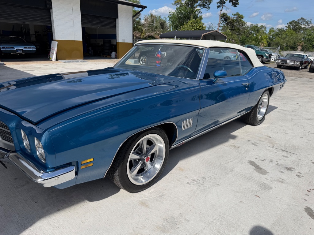1971 Pontiac Le Mans - $29,990