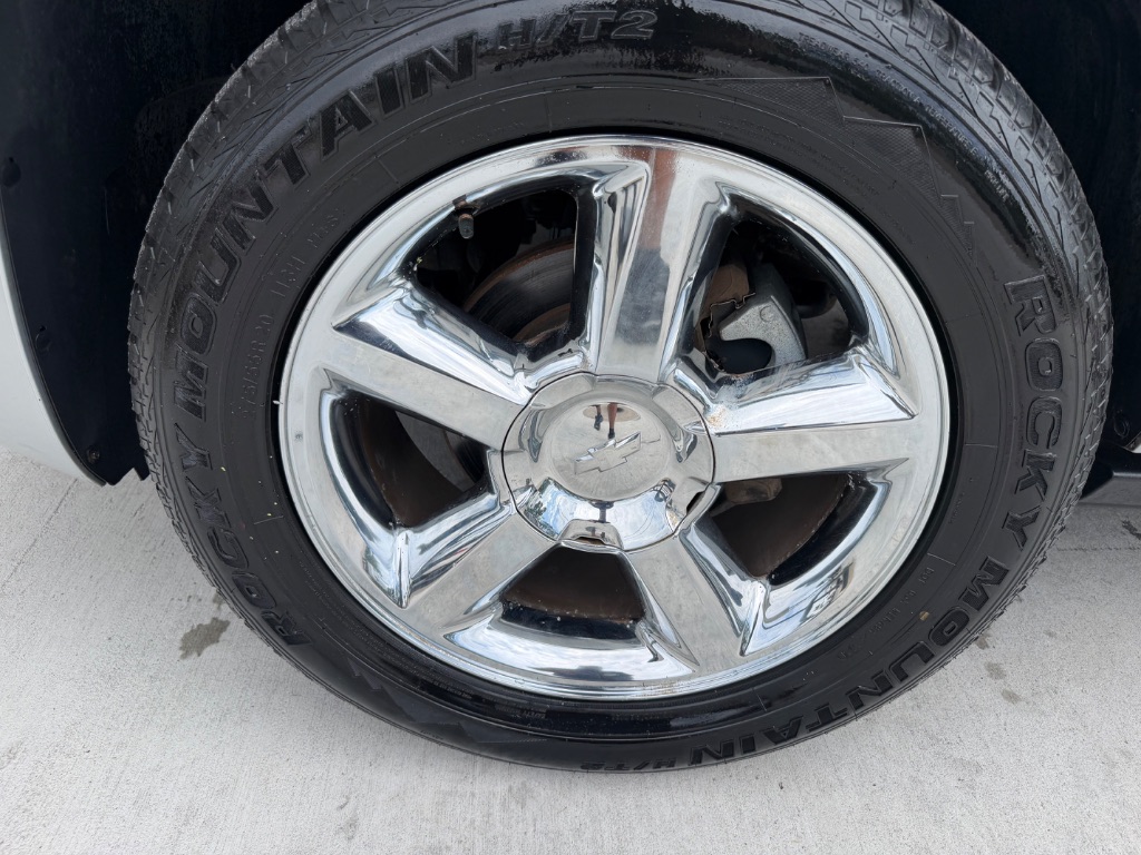 2014 Chevrolet Tahoe - $14,990
