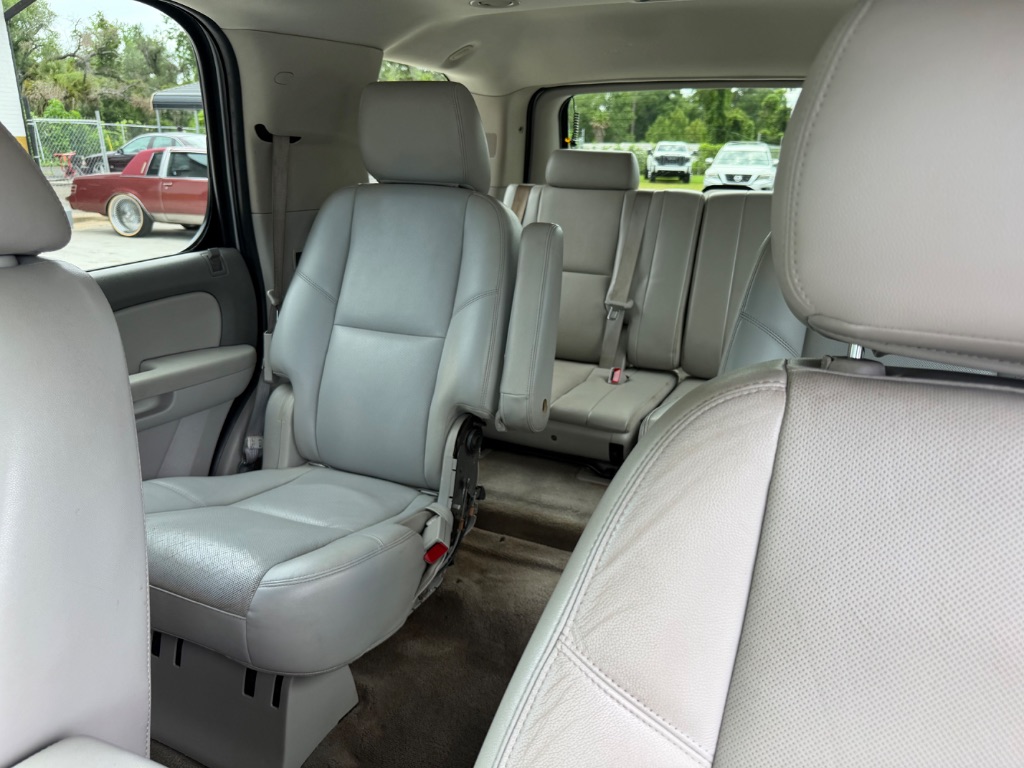 2014 Chevrolet Tahoe - $14,990