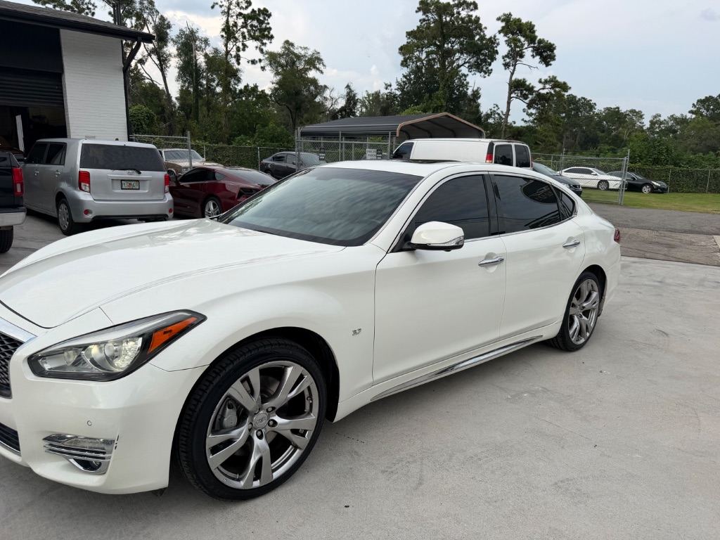2018 INFINITI Q70 - $17,990