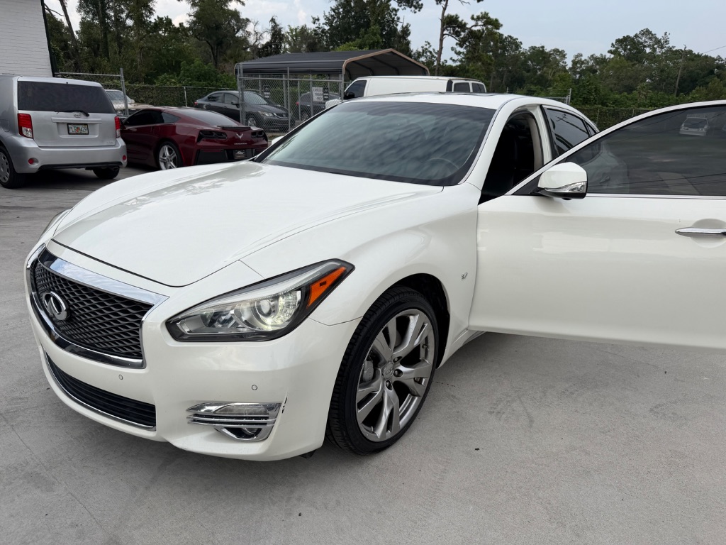 2018 INFINITI Q70 - $17,990