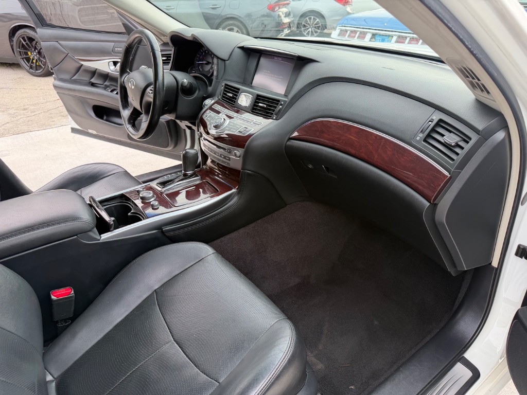 2018 INFINITI Q70 - $17,990