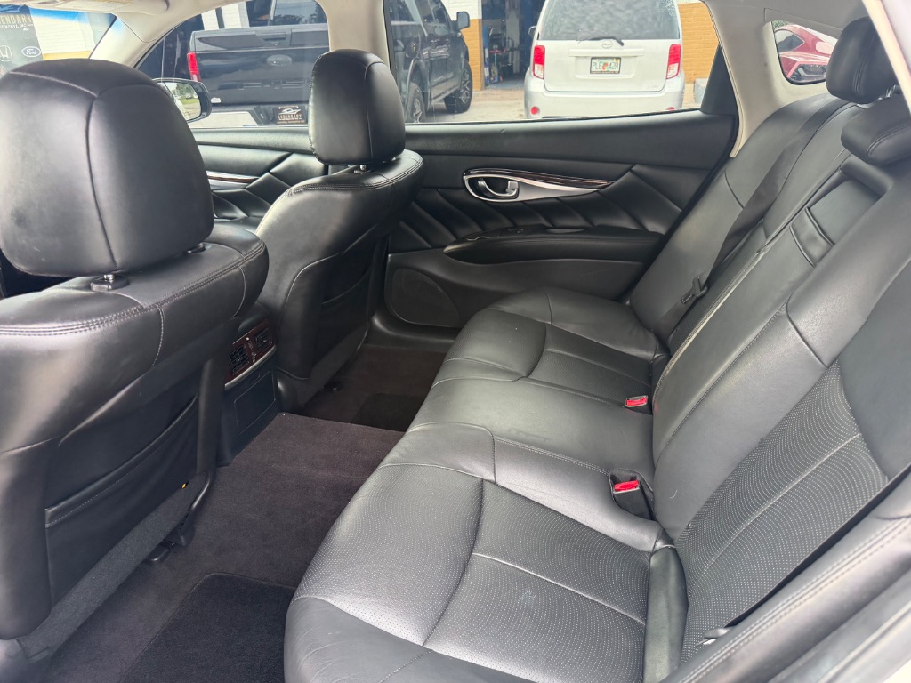 2018 INFINITI Q70 - $17,990