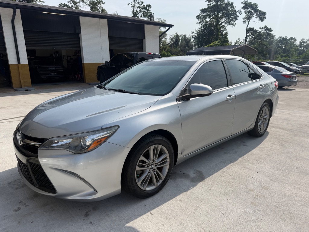 2017 Toyota Camry - $15,990