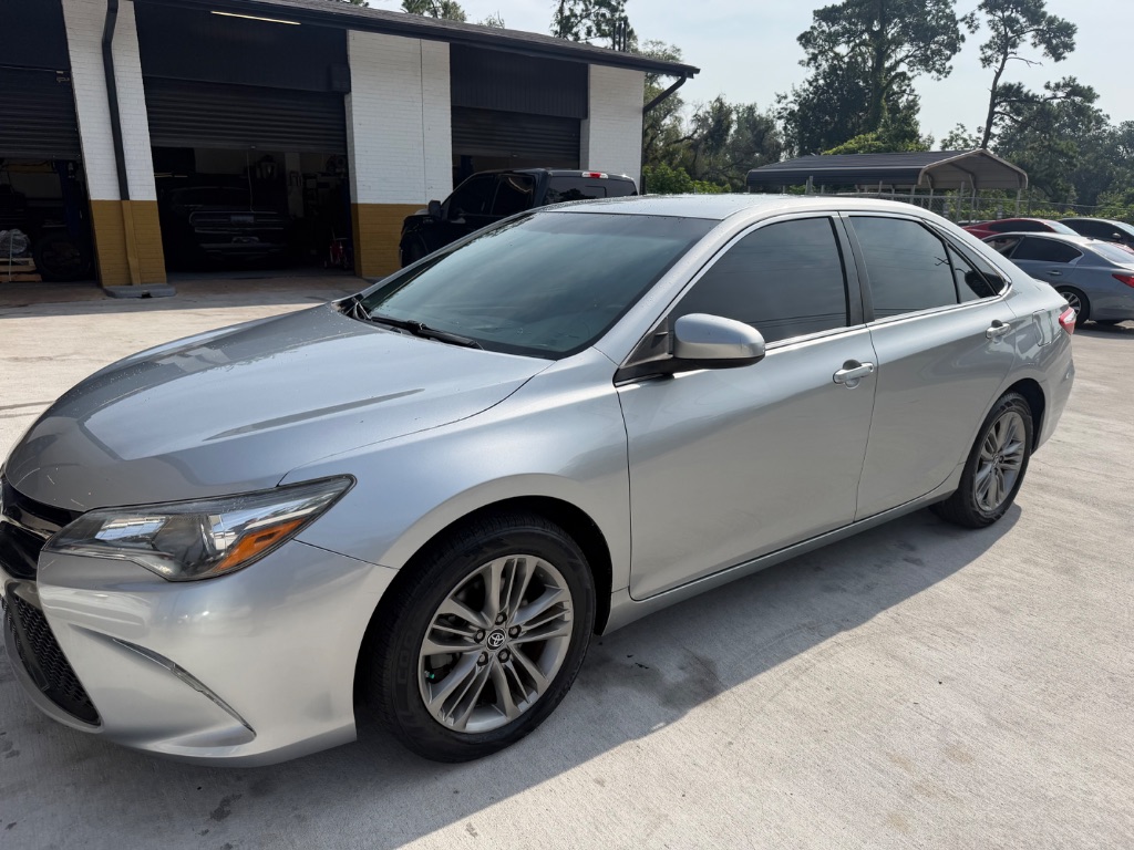 2017 Toyota Camry - $15,990