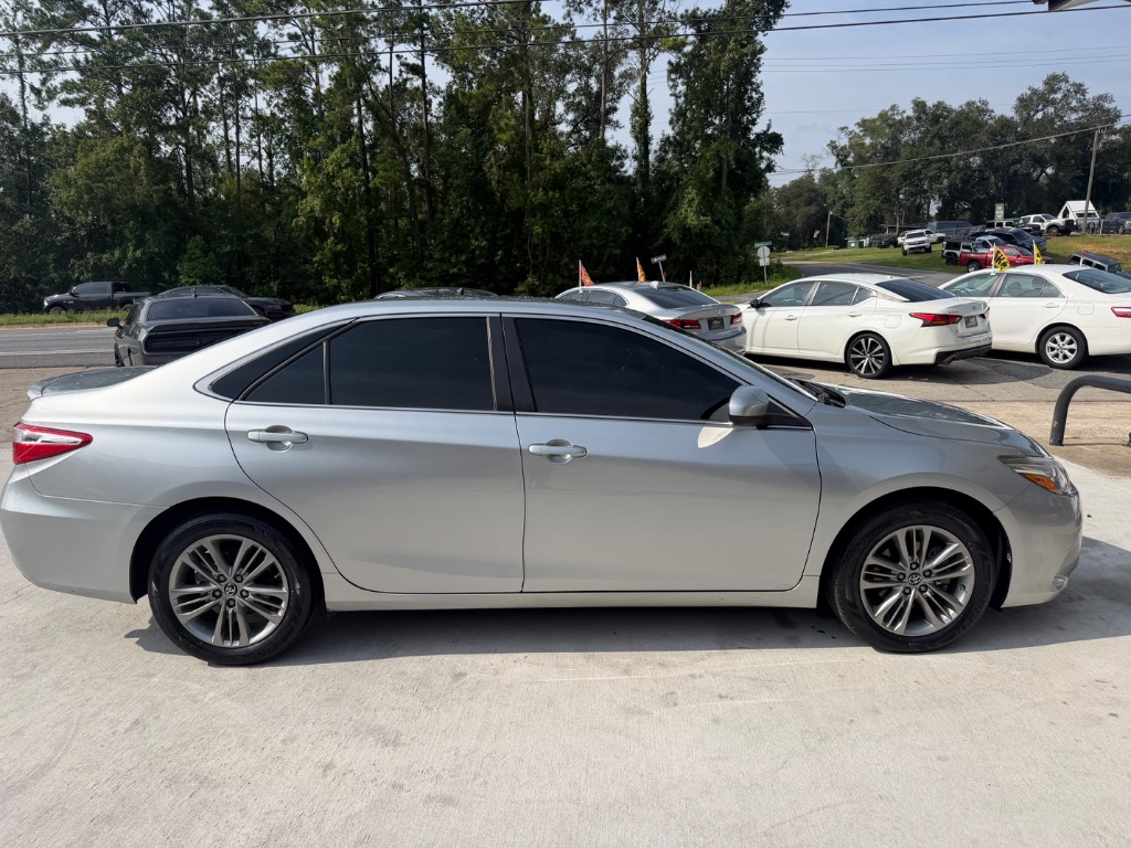 2017 Toyota Camry - $15,990