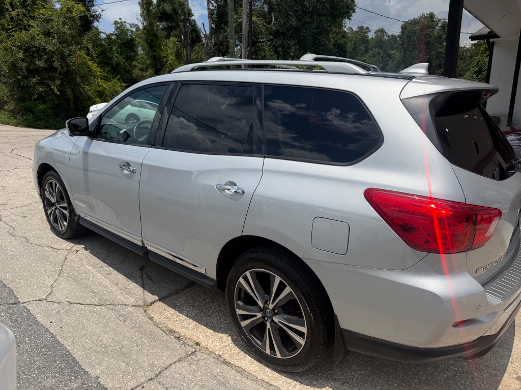 2020 Nissan Pathfinder - $11,990
