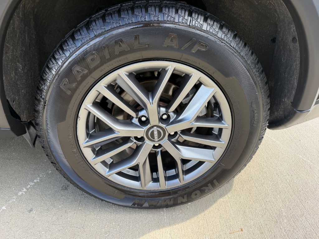 2023 Nissan Rogue - $19,990