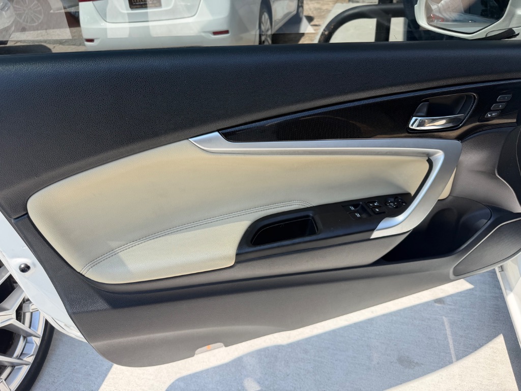 2014 Honda Accord - $13,990