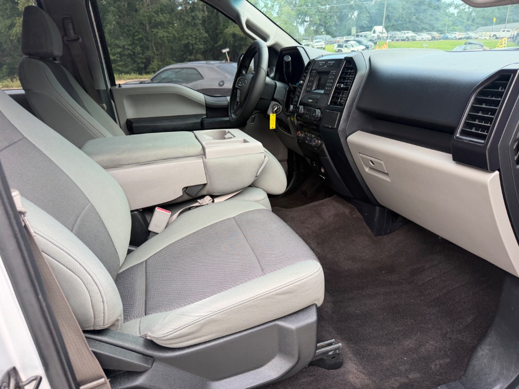 2016 Ford F-150 - $15,990