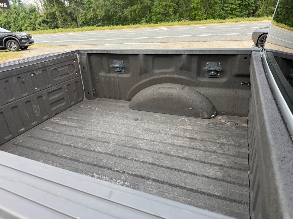 2016 Ford F-150 - $15,990