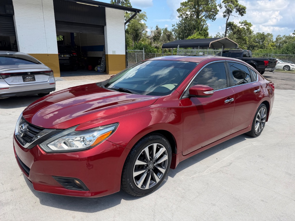2016 Nissan Altima - $12,990