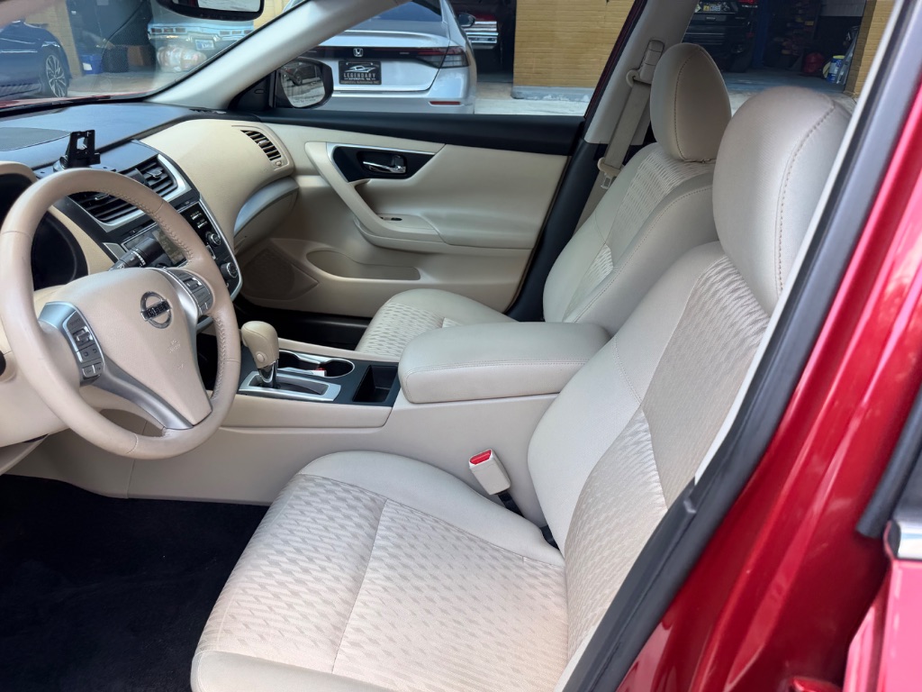 2016 Nissan Altima - $12,990