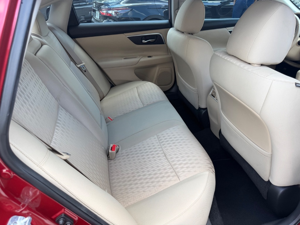 2016 Nissan Altima - $12,990