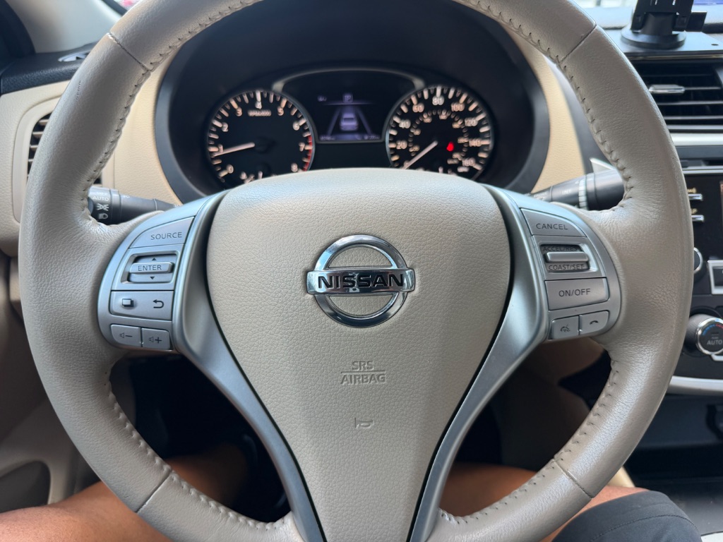 2016 Nissan Altima - $12,990