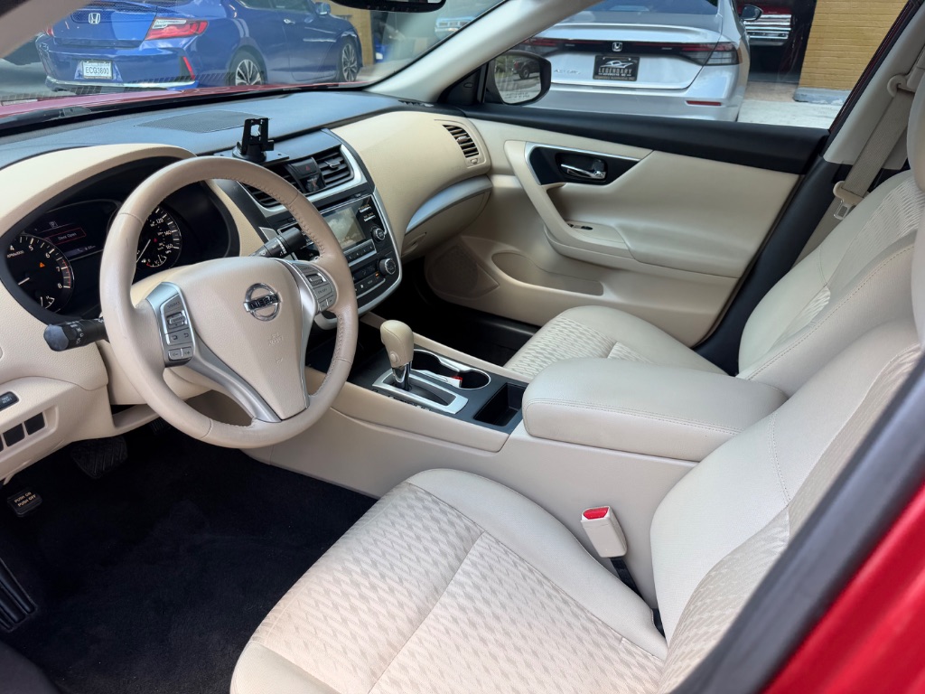 2016 Nissan Altima - $12,990