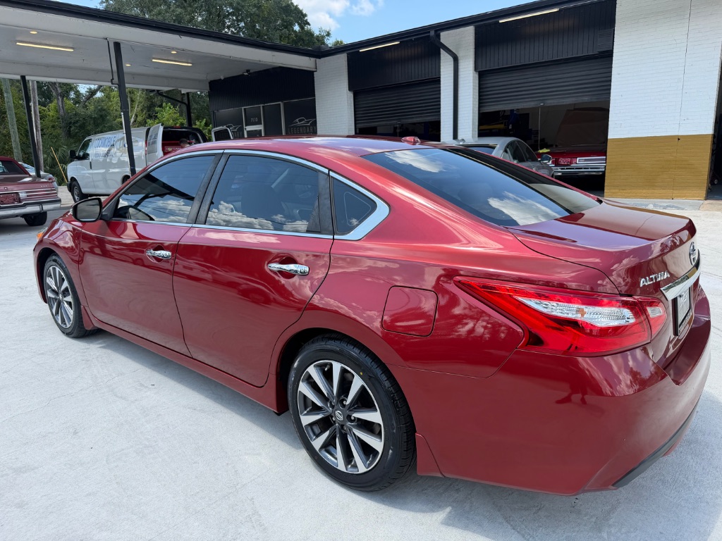2016 Nissan Altima - $12,990