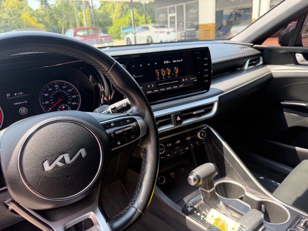 2022 Kia K5 - $19,990