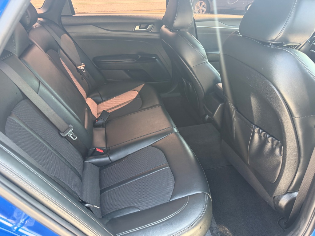 2022 Kia K5 - $19,990