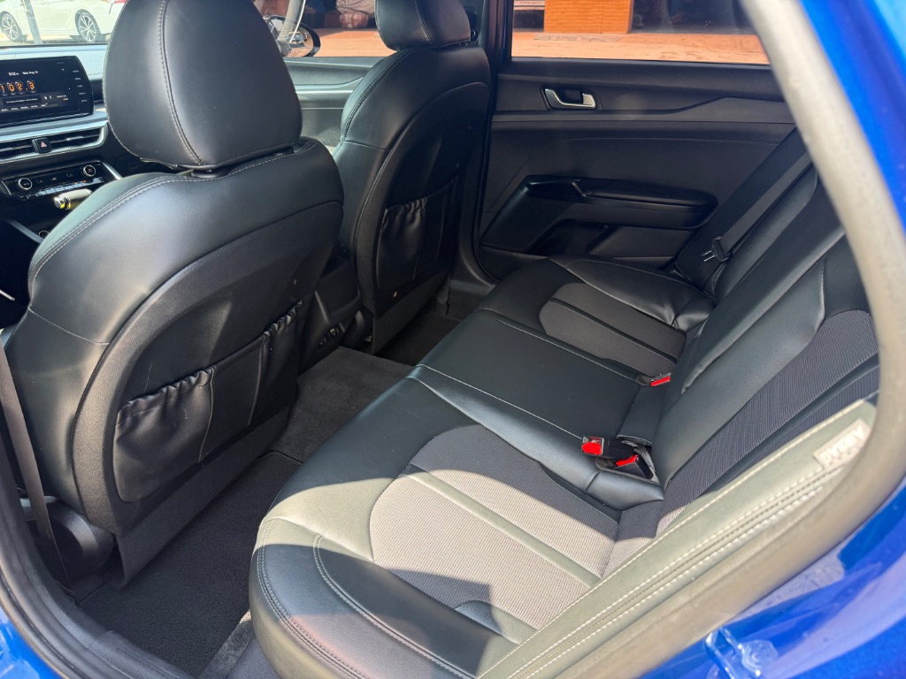 2022 Kia K5 - $19,990