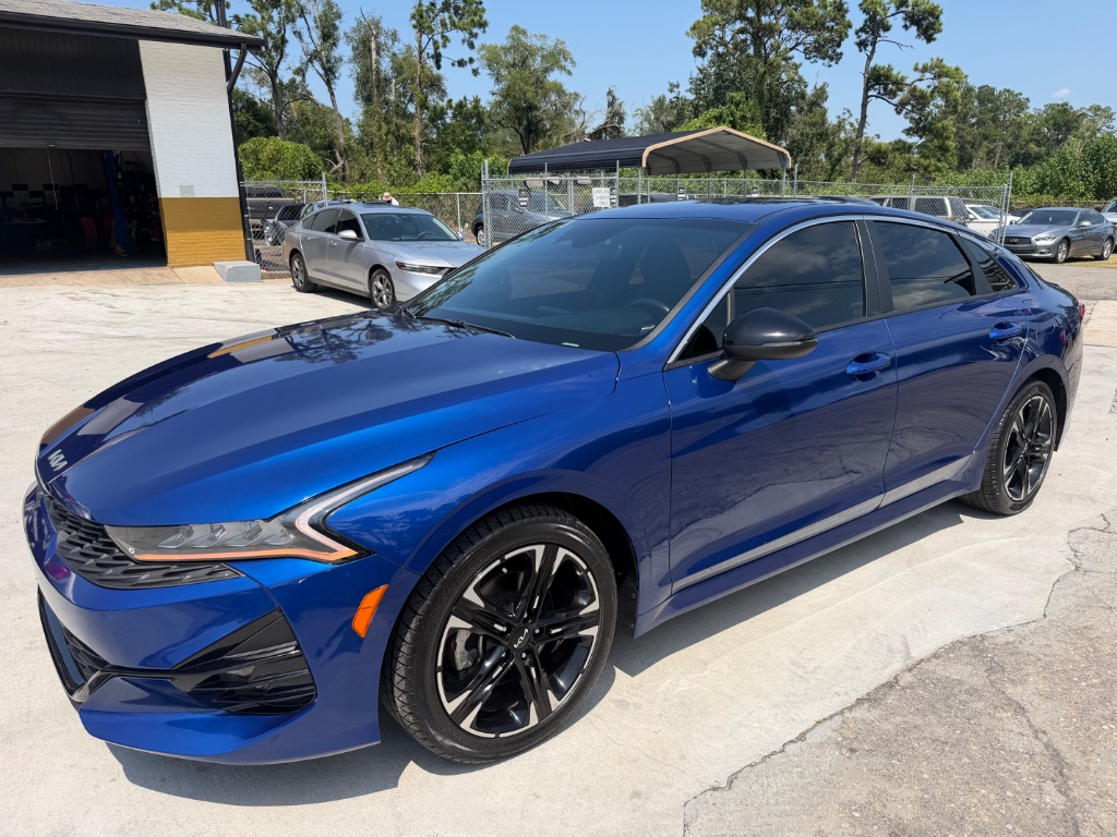 2022 Kia K5 - $19,990