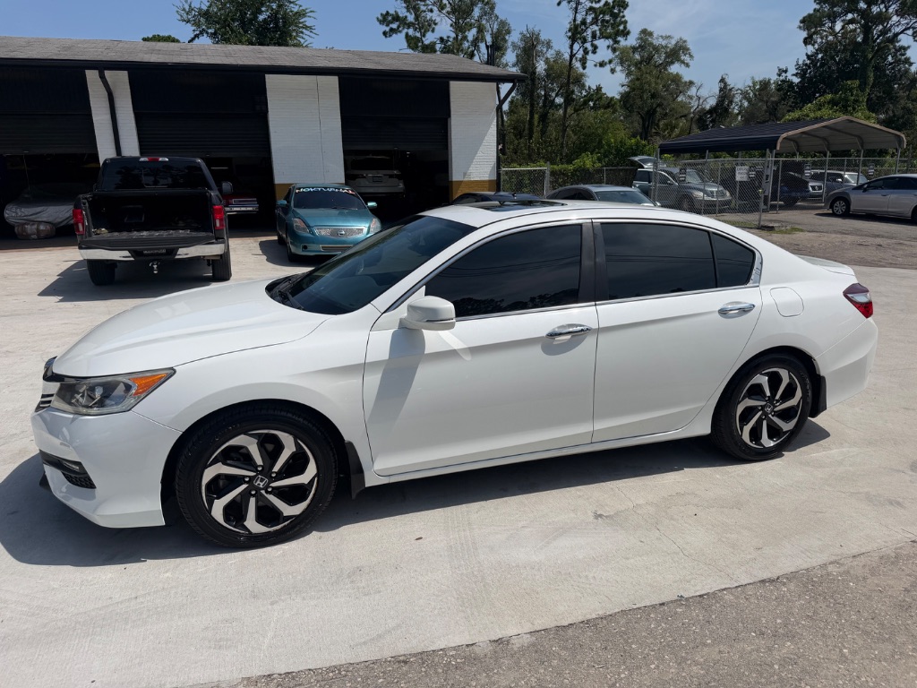 2016 Honda Accord - $18,990