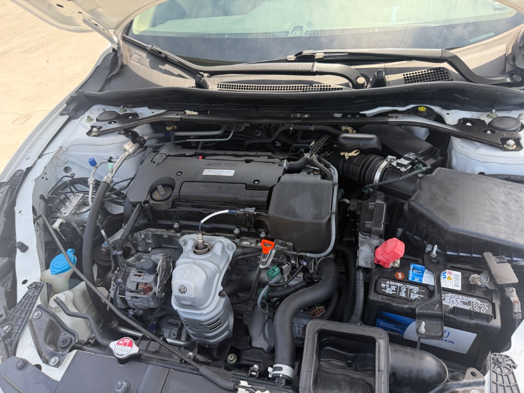 2016 Honda Accord - $18,990