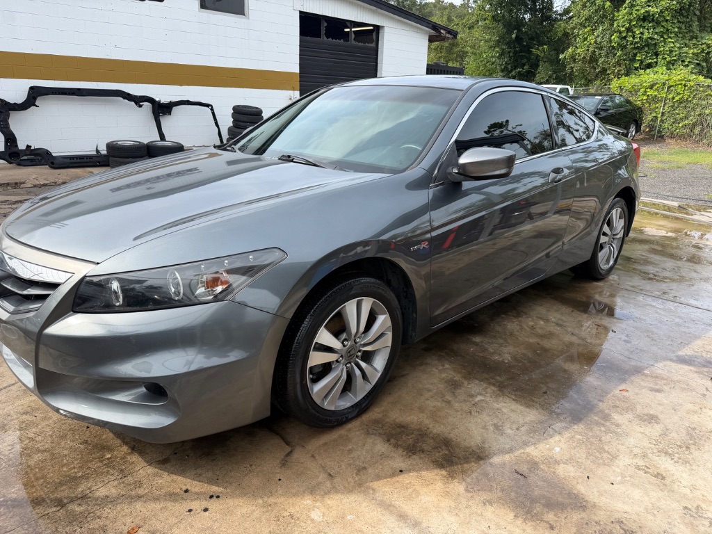 2012 Honda Accord - $8,990