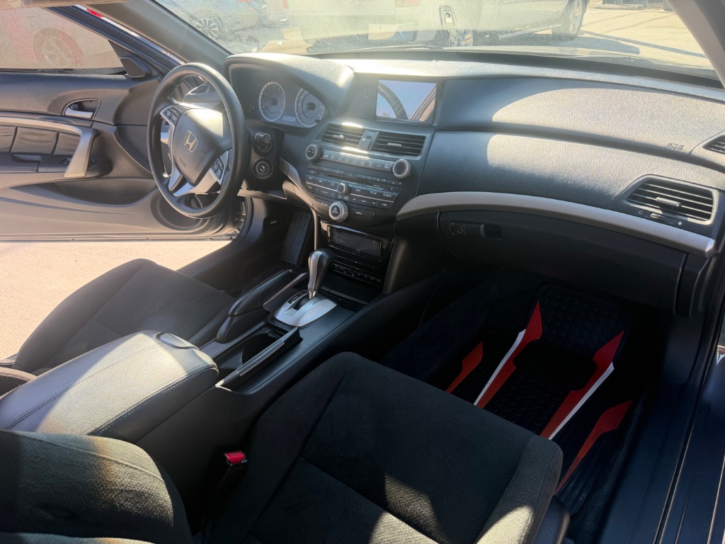 2012 Honda Accord - $8,990
