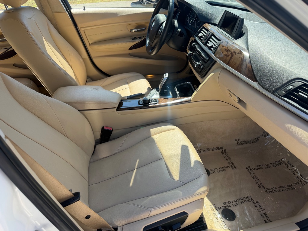 2015 BMW 320i - $9,990