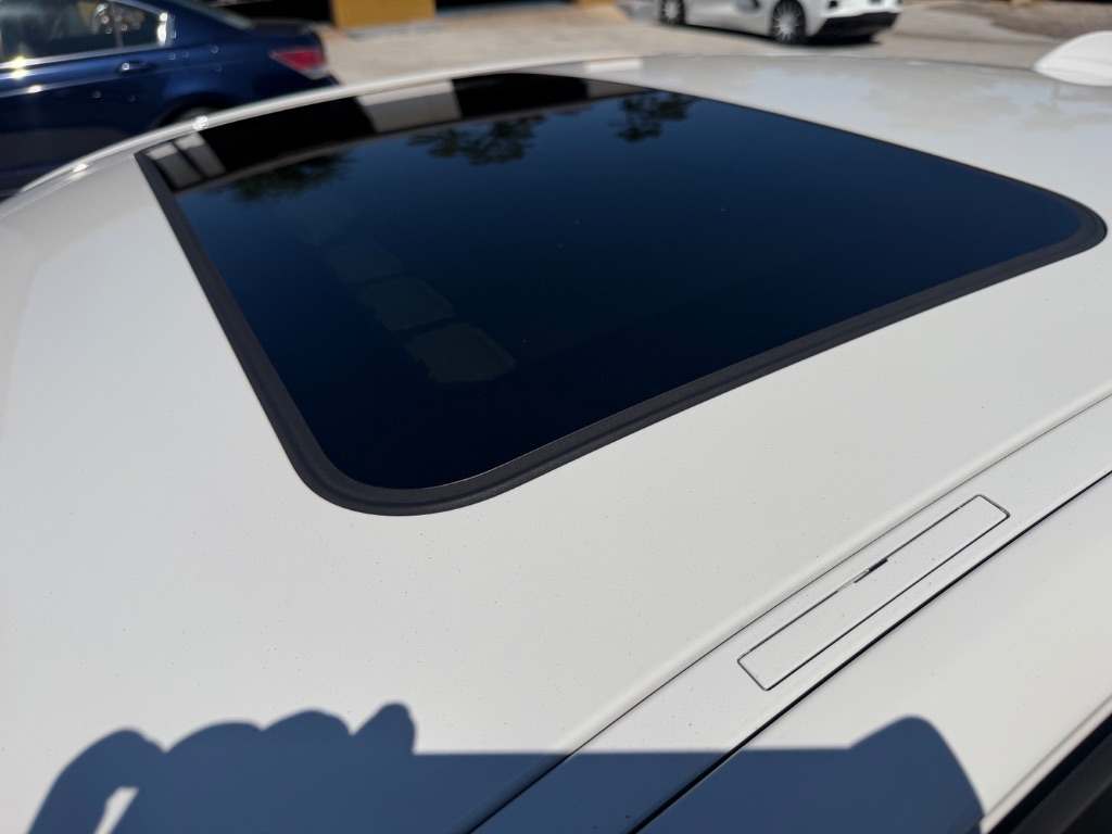 2015 BMW 320i - $9,990