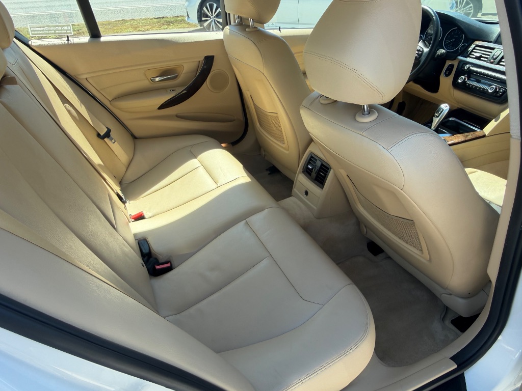 2015 BMW 320i - $9,990