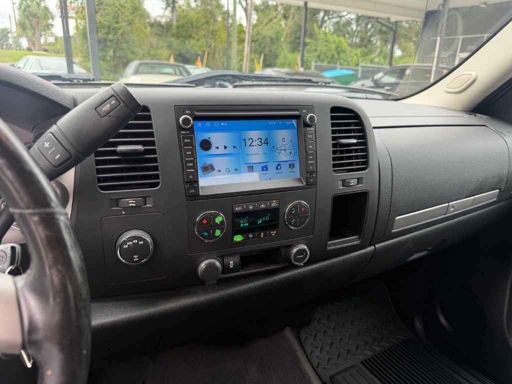 2013 Chevrolet Silverado - $15,990
