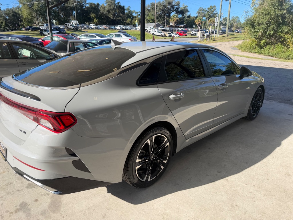 2022 Kia K5 - $18,990