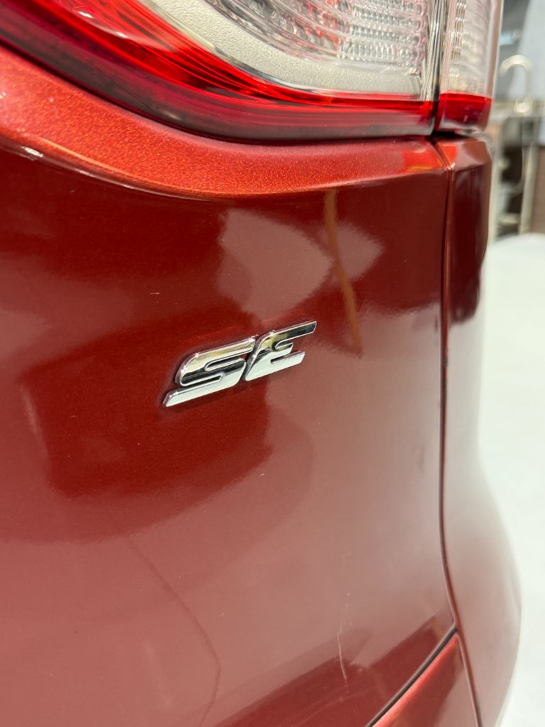 2016 Ford Escape SE photo